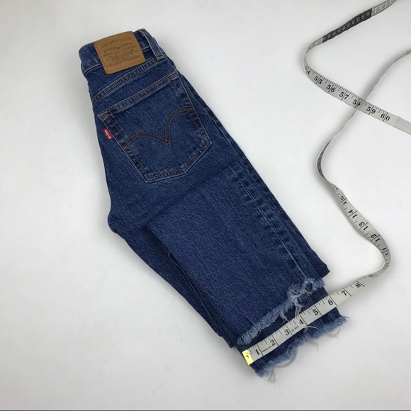 Vintage Levi’s 501 High Waist wedgie fit Jeans - Picture 6 of 7